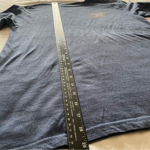 Vans short sleeve T-shirt pit to pit measurement 20 inches blue with decal - Picture 9 of 14